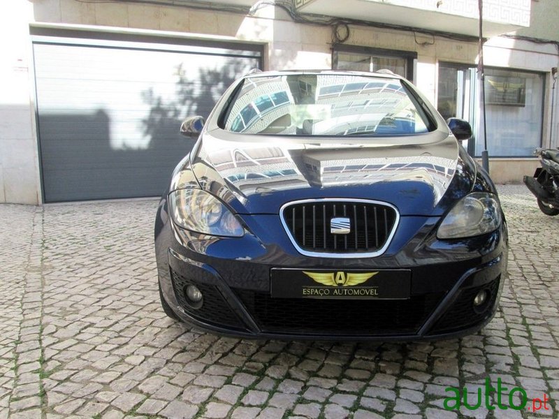 2010' SEAT Altea 1.6 Tdi Sport Dpf photo #2