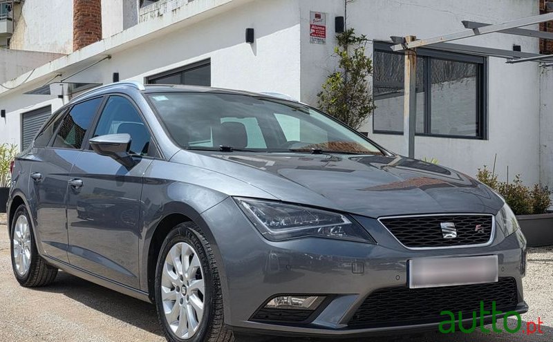 2014' SEAT Leon St 1.6 Tdi Style S/S photo #4