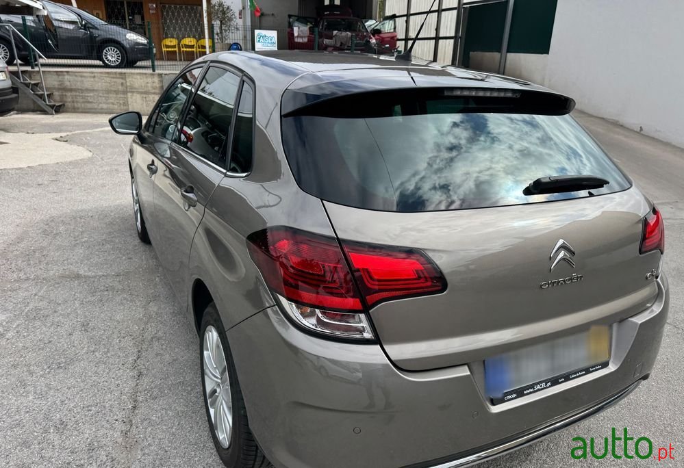 2015' Citroen C4 photo #4