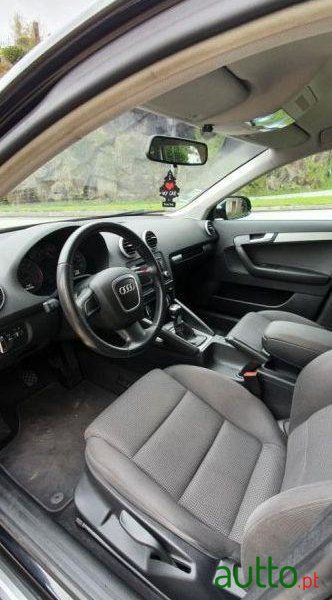 2011' Audi A3 Sportback photo #1