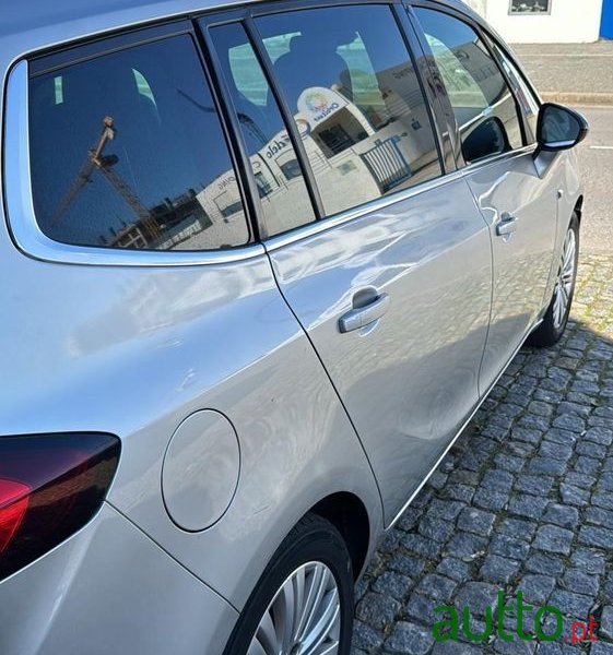 2018' Opel Zafira photo #3