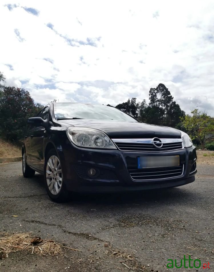 2009' Opel Astra 1.3 Cdti Enjoy photo #1