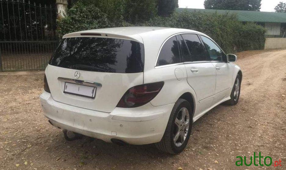 2006' Mercedes-Benz R-320 6 Lugares photo #3
