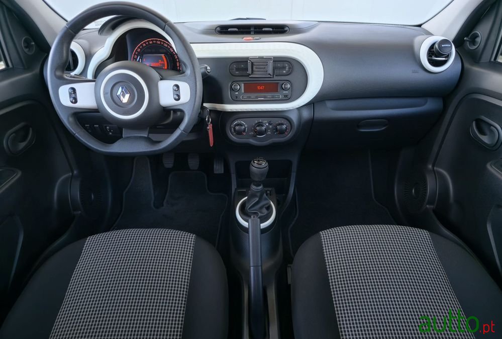 2020' Renault Twingo Sce 65 Life photo #6