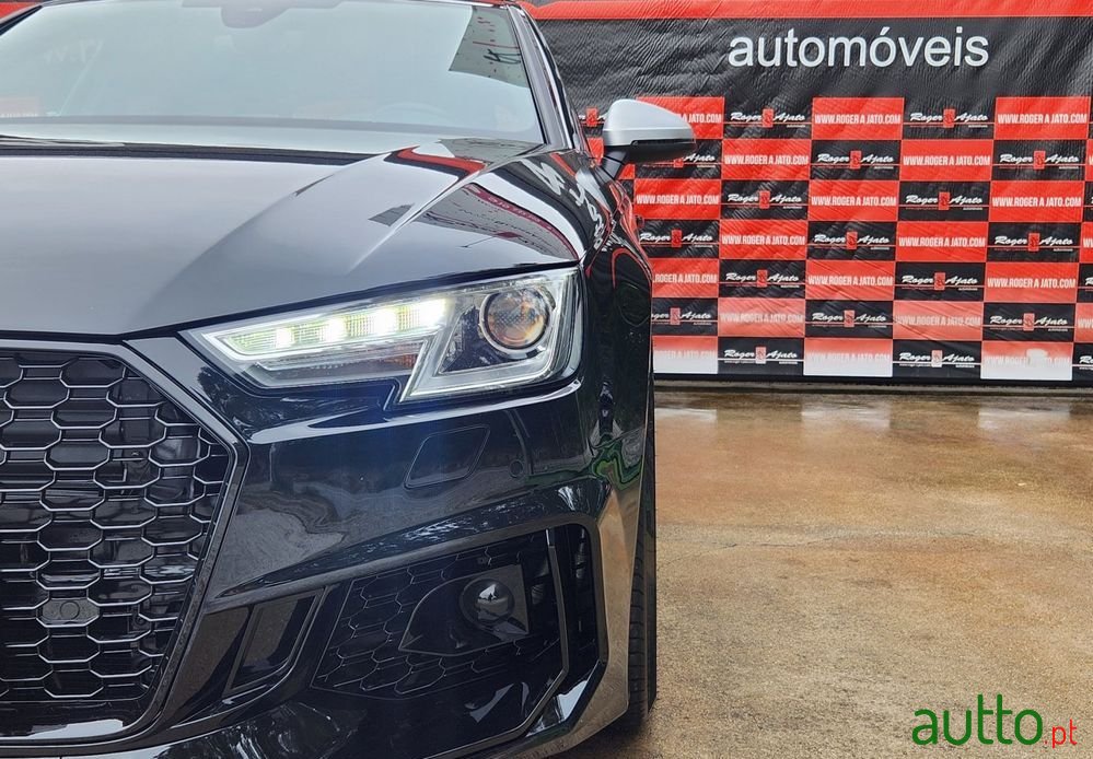 2018' Audi A4 Avant photo #6