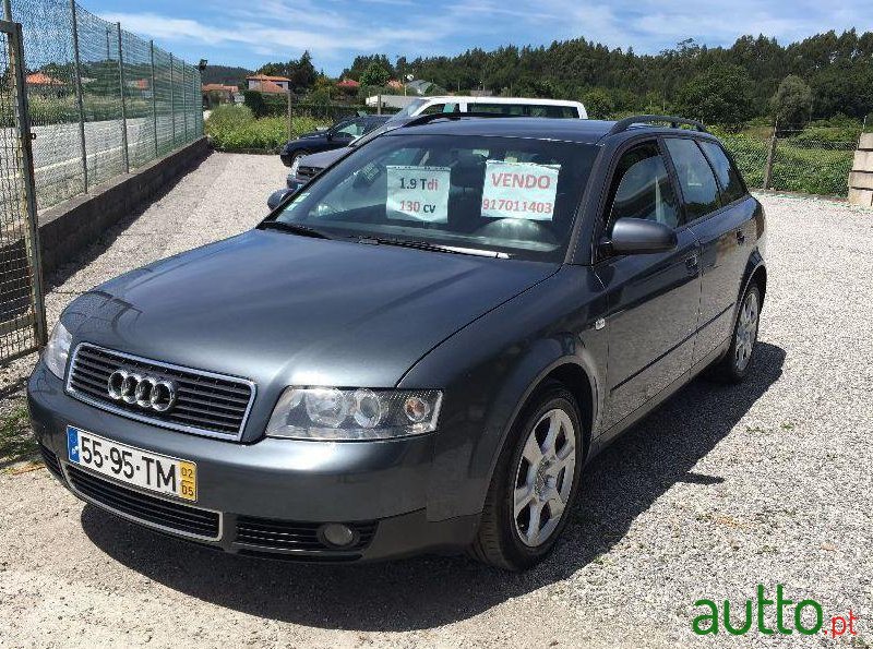 2002' Audi A4 Avant photo #1