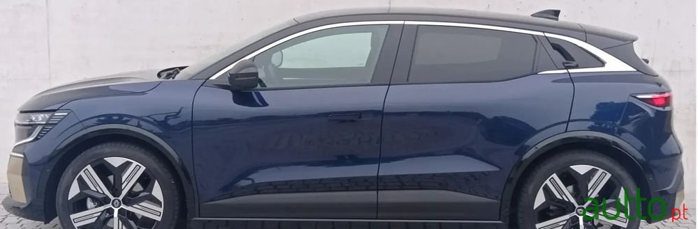 2022' Renault Megane E-Tech photo #2