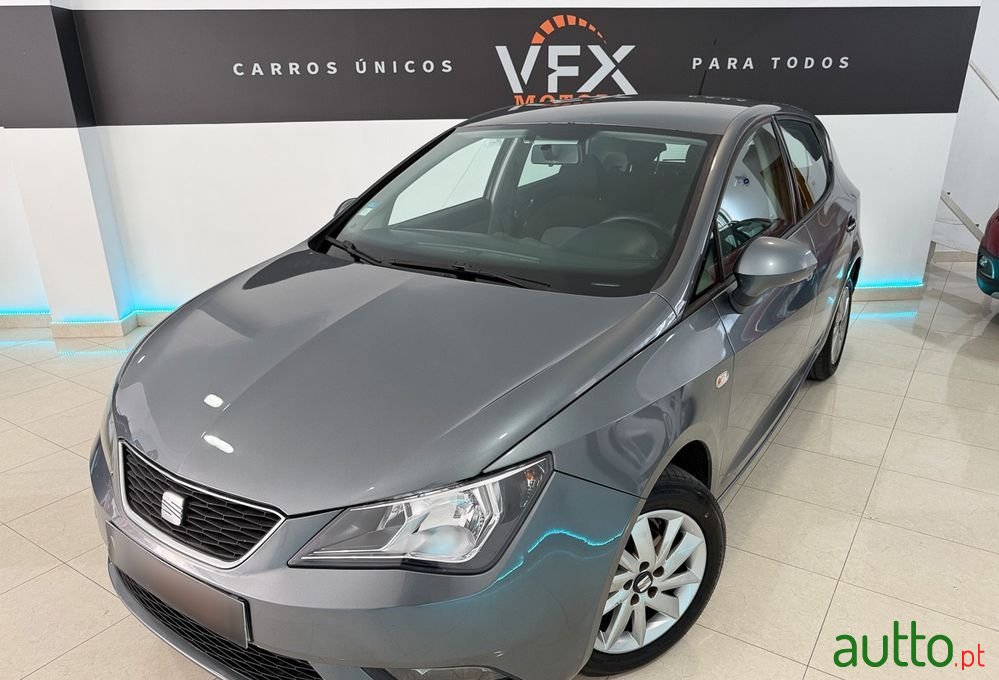 2013' SEAT Ibiza photo #1