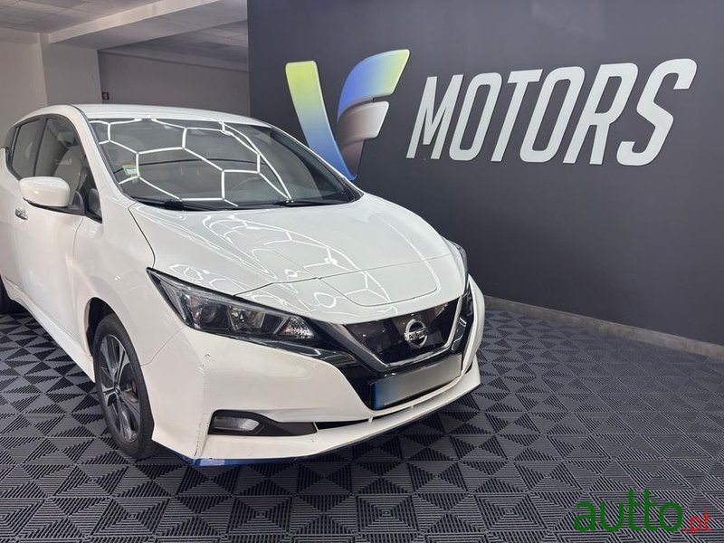 2020' Nissan Leaf photo #2