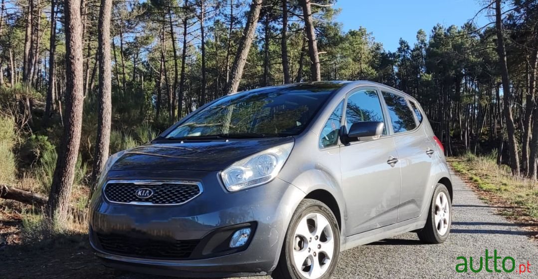 2013' Kia Venga photo #1