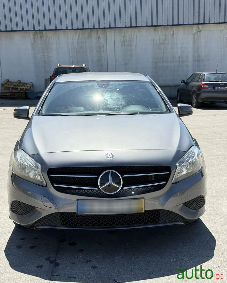 2015' Mercedes-Benz 180 photo #6