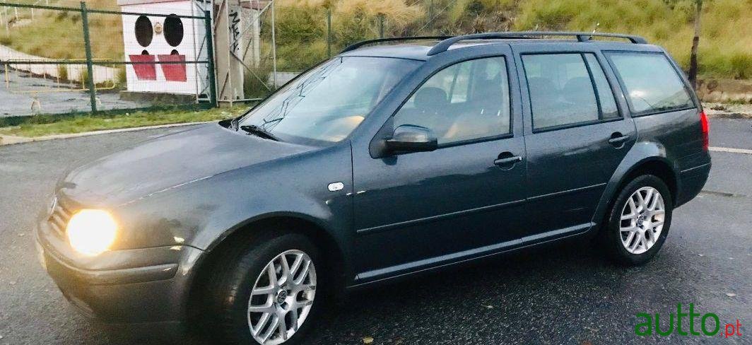 2001' Volkswagen Golf Variant photo #1