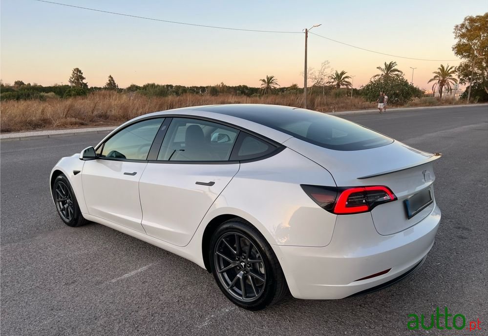 2021' Tesla Model 3 Tração Traseira photo #3