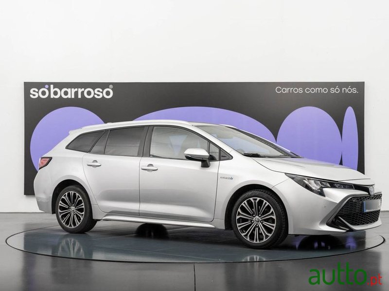 2020' Toyota Corolla Touring Sports photo #6