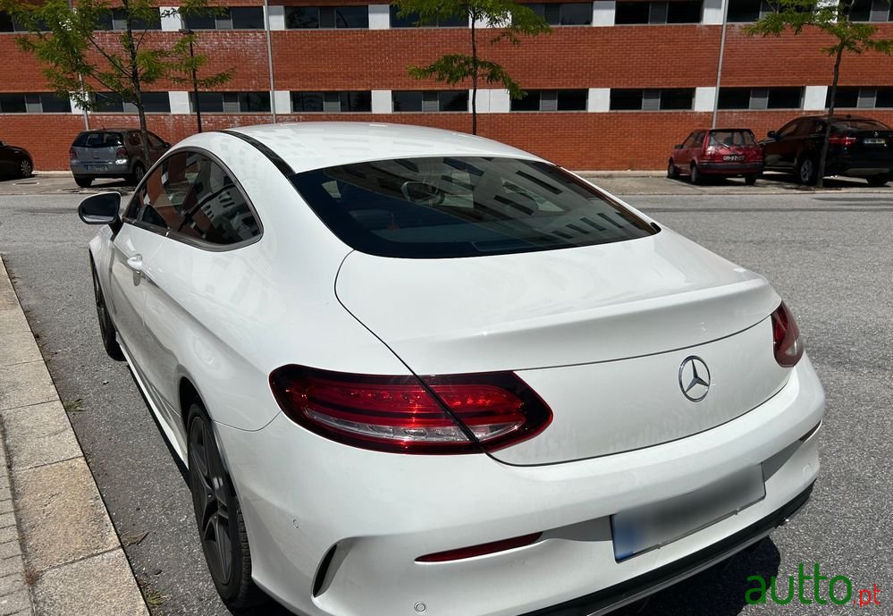 2019' Mercedes-Benz C 200 D Amg Line photo #3
