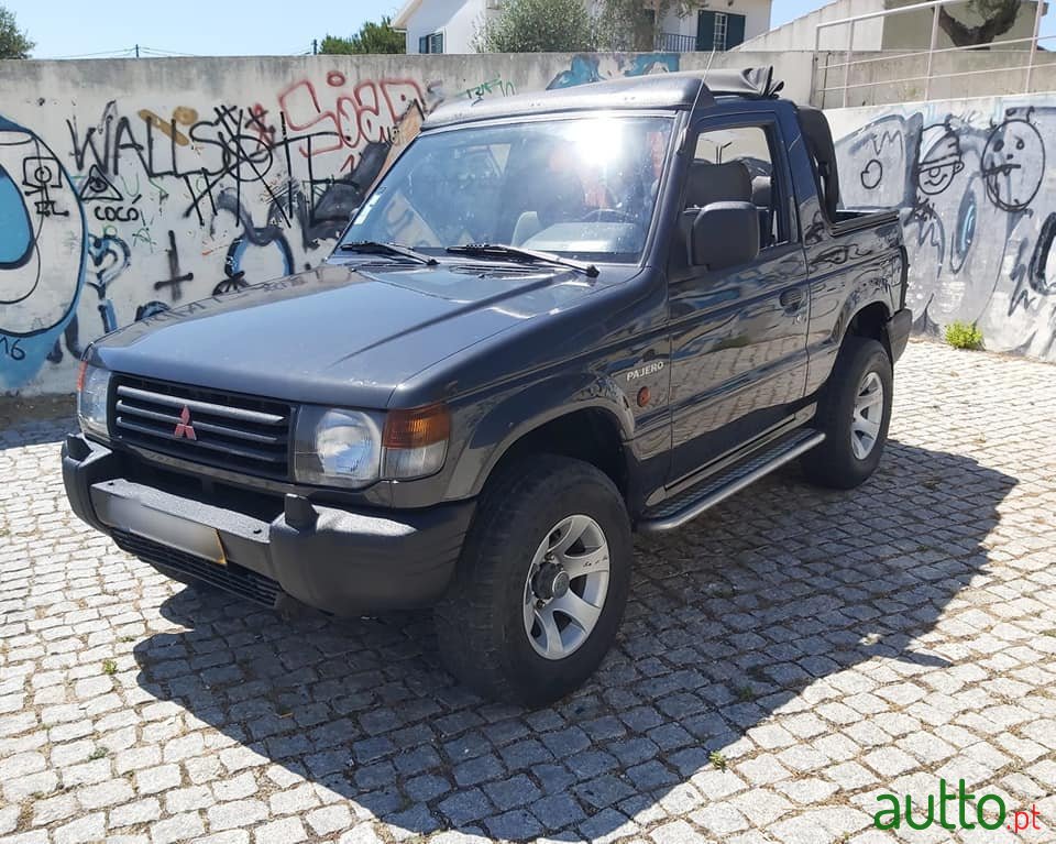 2014' Mitsubishi Lancer photo #1