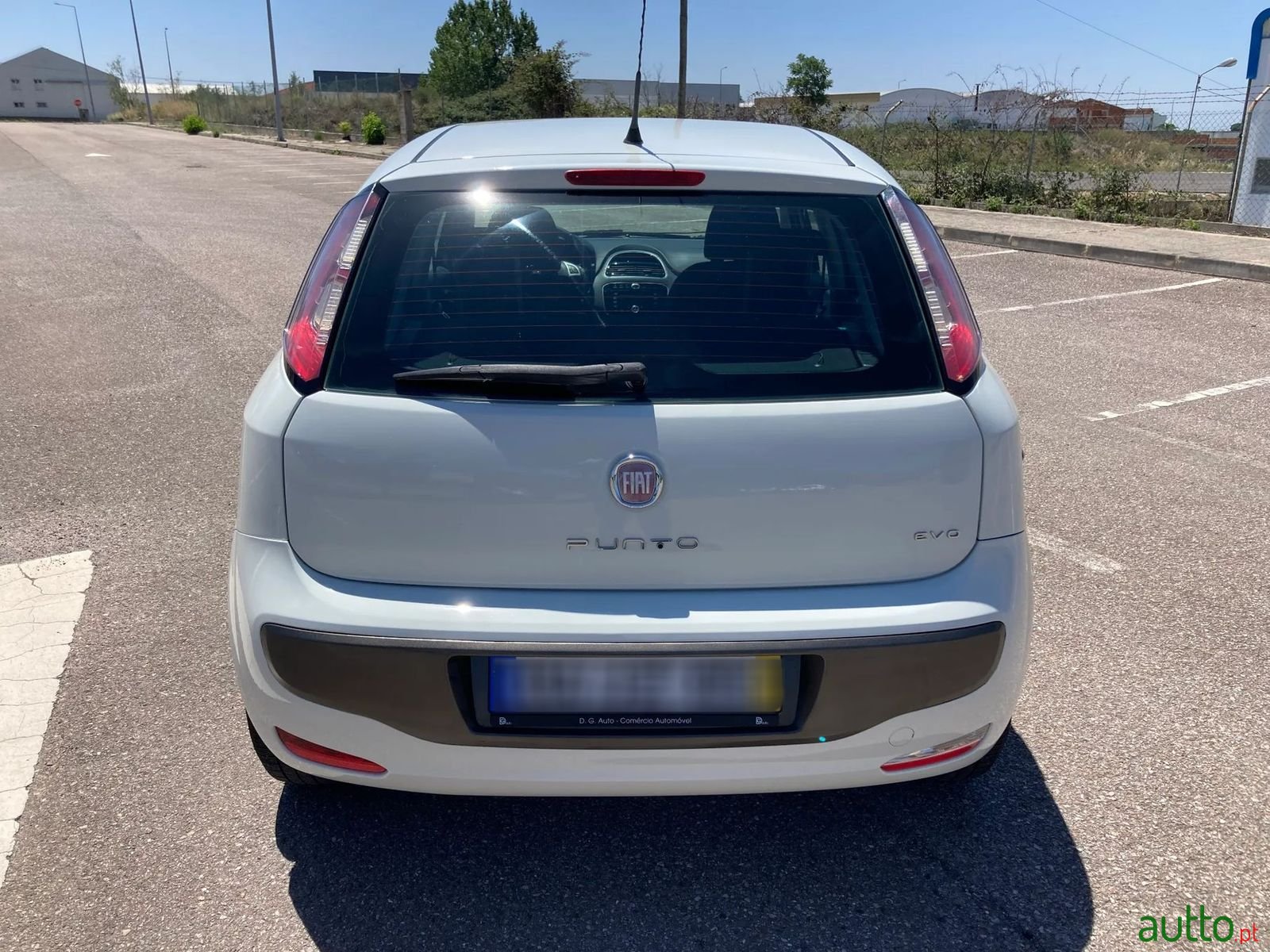 2010' Fiat Punto Evo photo #4