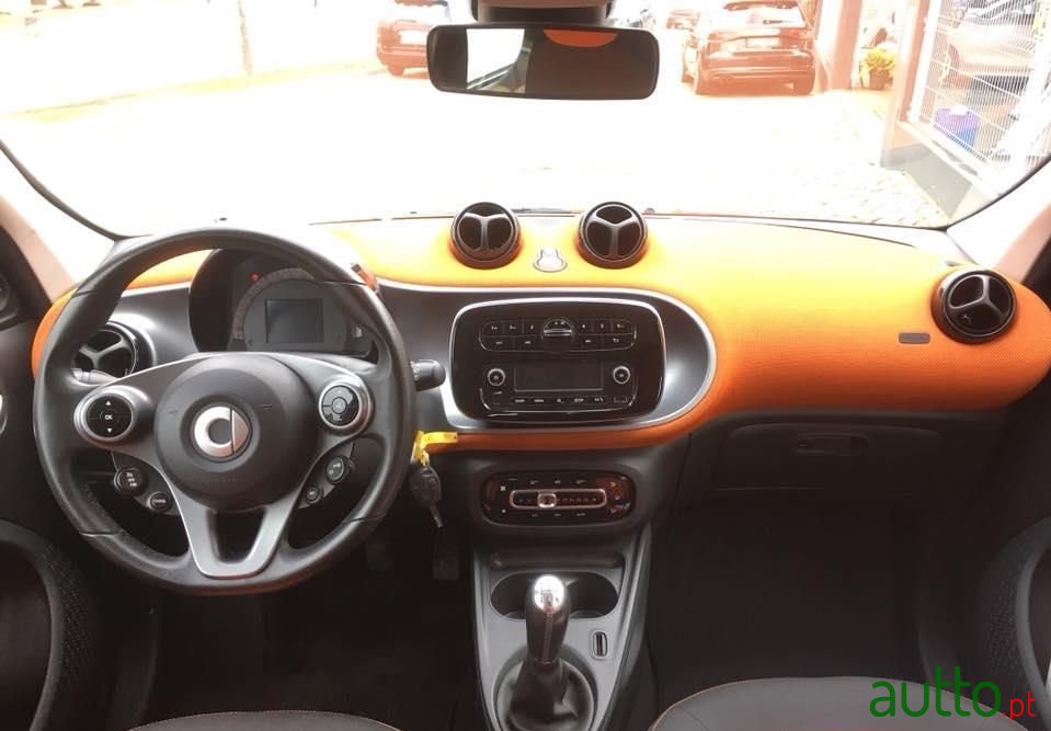 2015' Smart Forfour photo #3