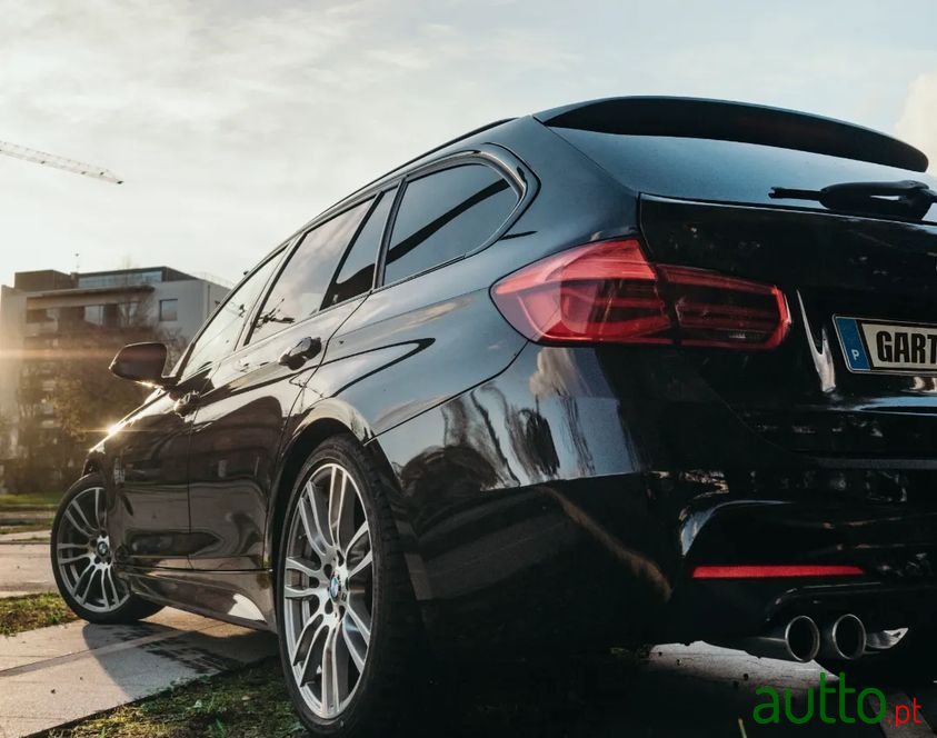 2017' BMW 325 photo #6