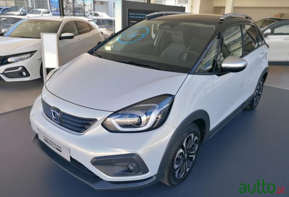 2023' Honda Crosstar photo #2