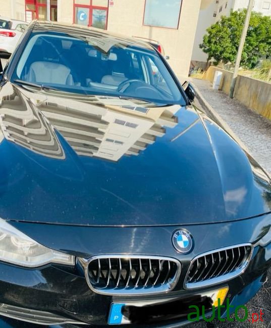 2013' BMW 320 photo #4