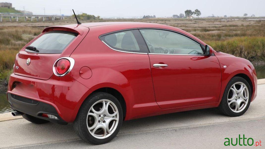 2010' Alfa Romeo MiTo photo #3