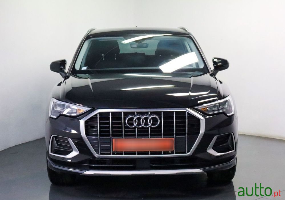 2023' Audi Q3 S Tronic photo #2