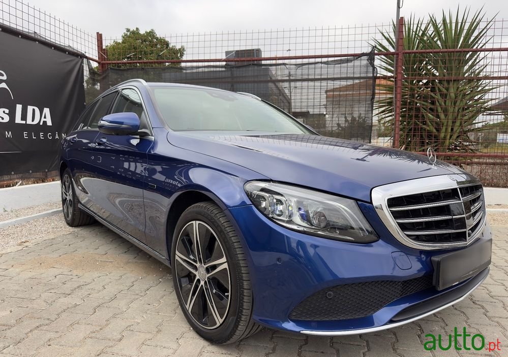 2020' Mercedes-Benz Classe C photo #5
