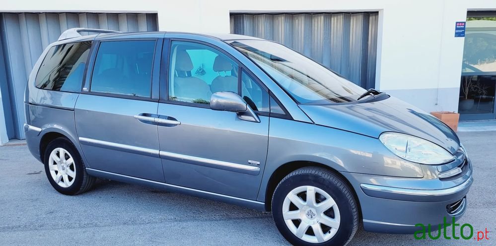 2008' Peugeot 807 2.2 Hdi Navteq photo #2