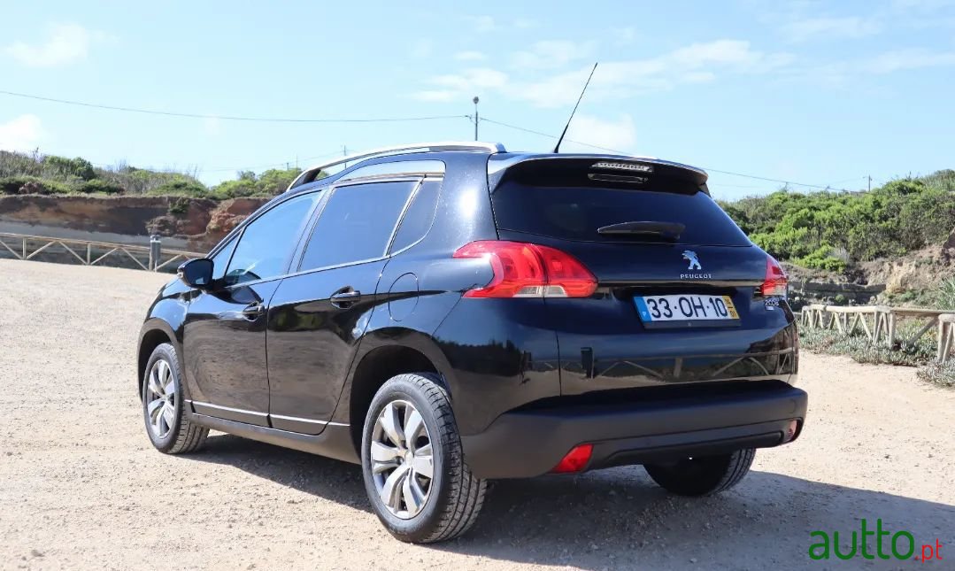 2014' Peugeot 2008 photo #4