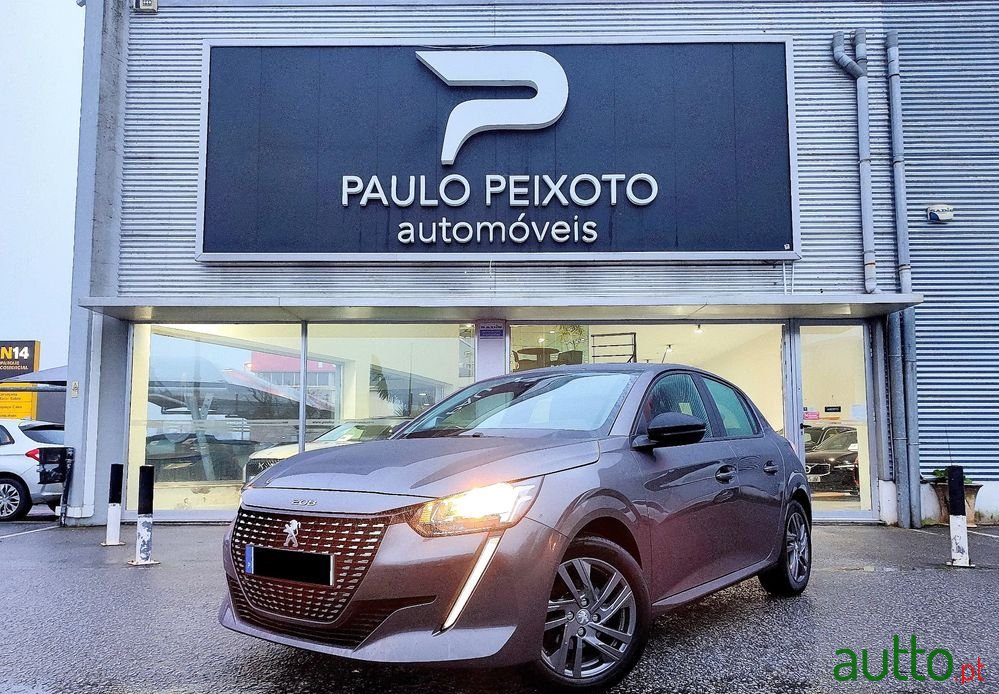 2022' Peugeot 208 photo #1