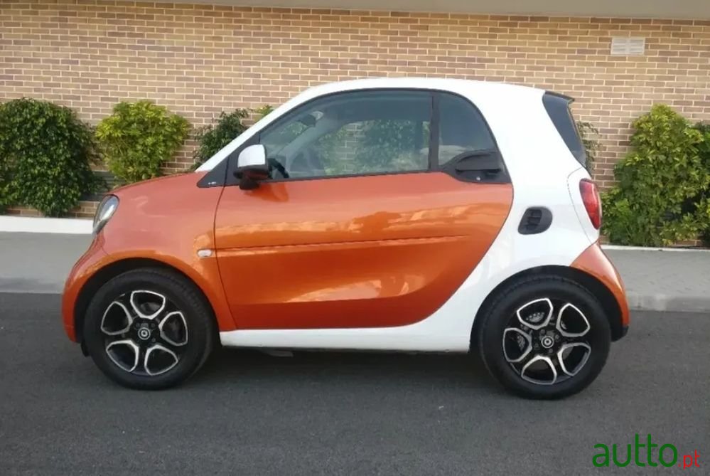 2015' Smart Fortwo photo #1