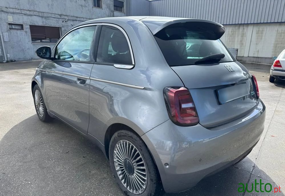 2023' Fiat 500e 42 Kwh photo #6