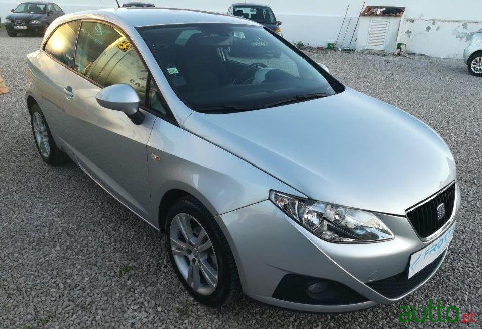 2009' SEAT Ibiza photo #2