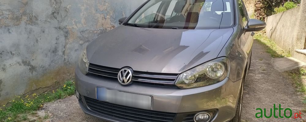 2011' Volkswagen Golf 1.6 Tdi Edition photo #5