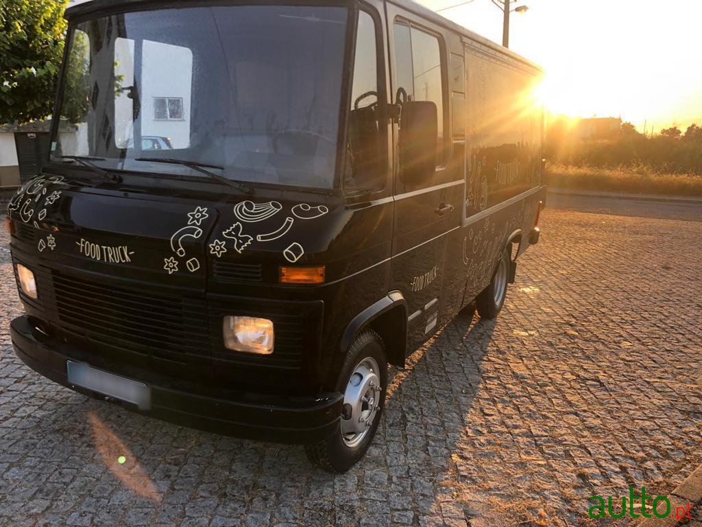 1982' Mercedes-Benz 400 photo #3