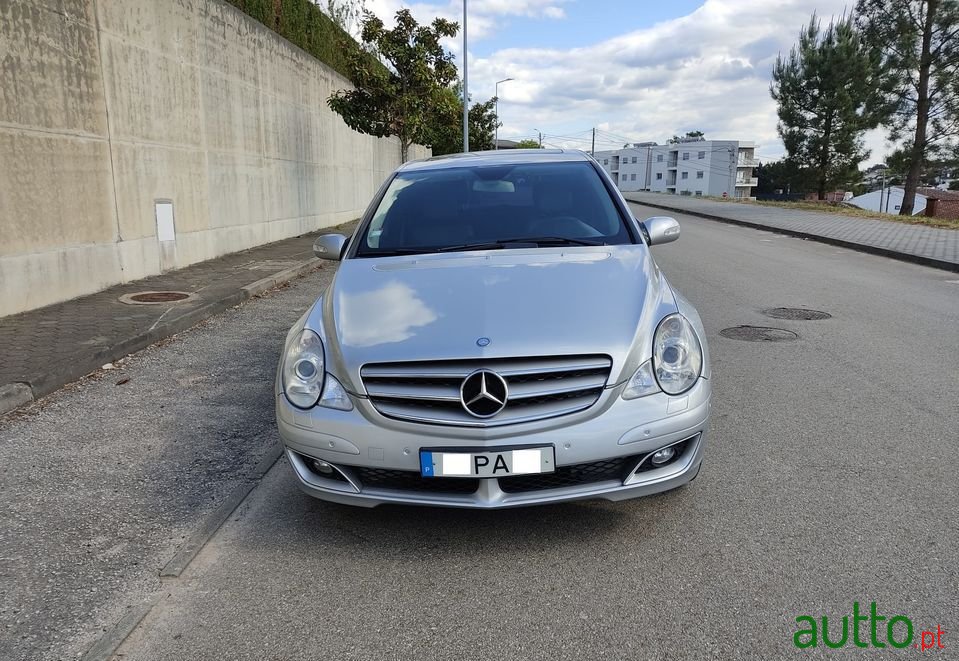 2007' Mercedes-Benz R-320 photo #5