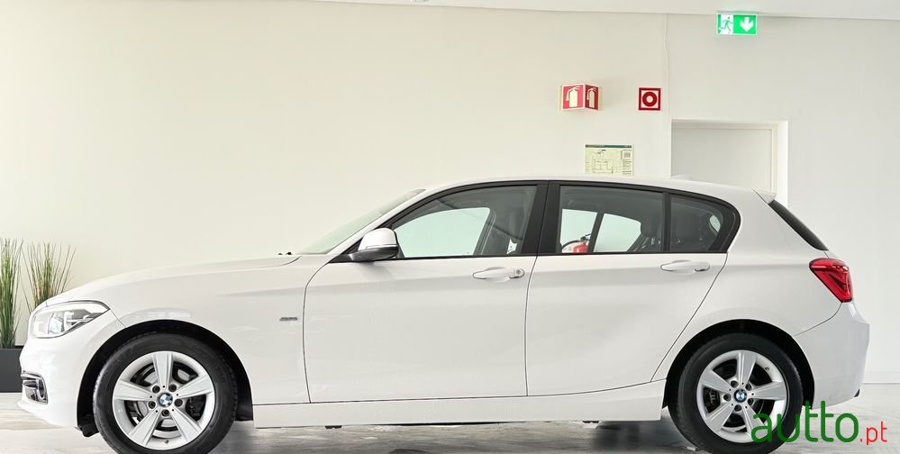 2018' BMW Série 1 D Line photo #5