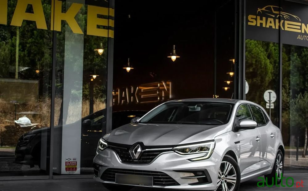 2023' Renault Megane photo #1