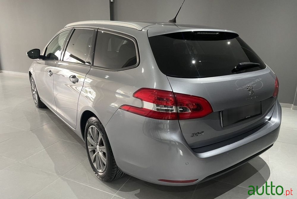 2018' Peugeot 308 Sw photo #3