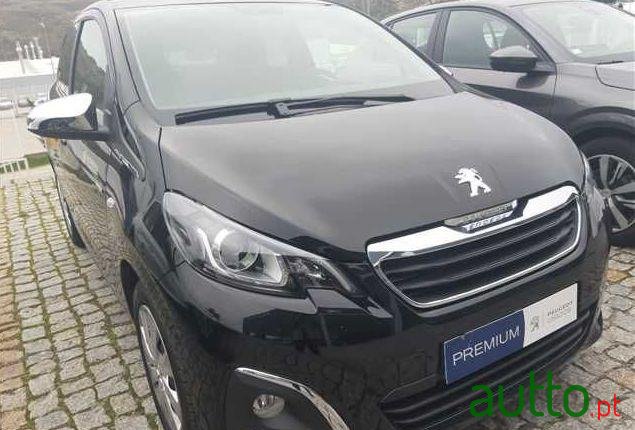 2020' Peugeot 108 1.0 Vti Style photo #2