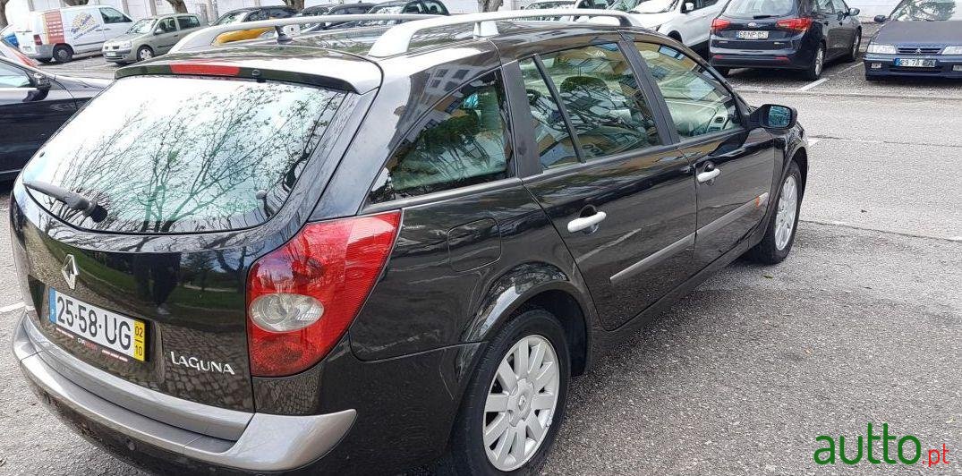 2002' Renault Laguna Break photo #3