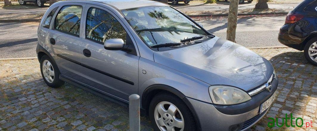 2003' Opel Corsa photo #2