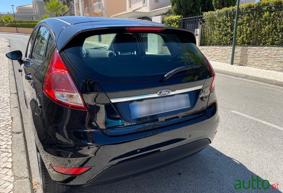 2016' Ford Fiesta photo #6