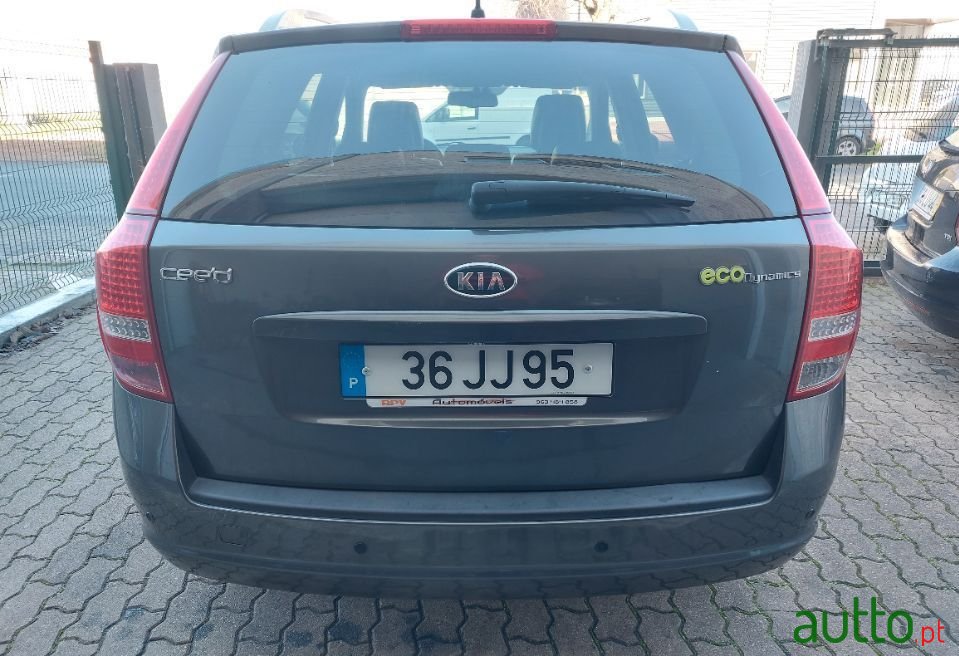 2010' Kia Ceed Sw photo #5