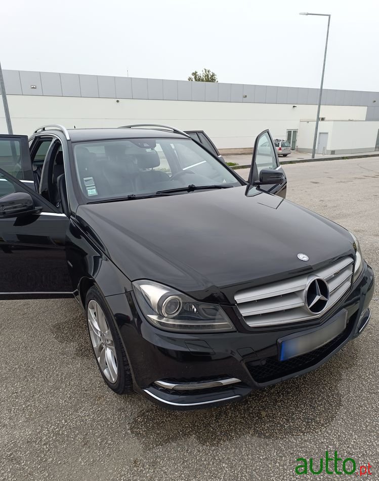 2011' Mercedes-Benz C 200 photo #1