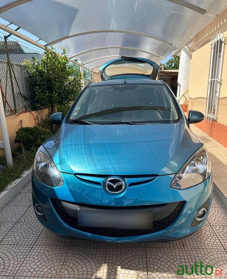 2012' Mazda 2 1.3 Mzr Navi Series photo #1