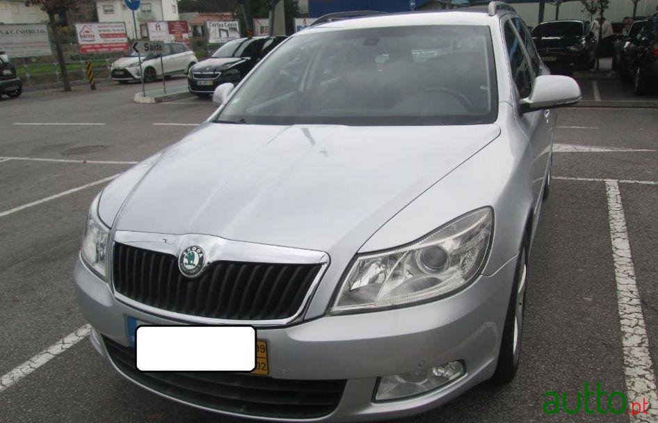 2009' Skoda Octavia Break photo #1