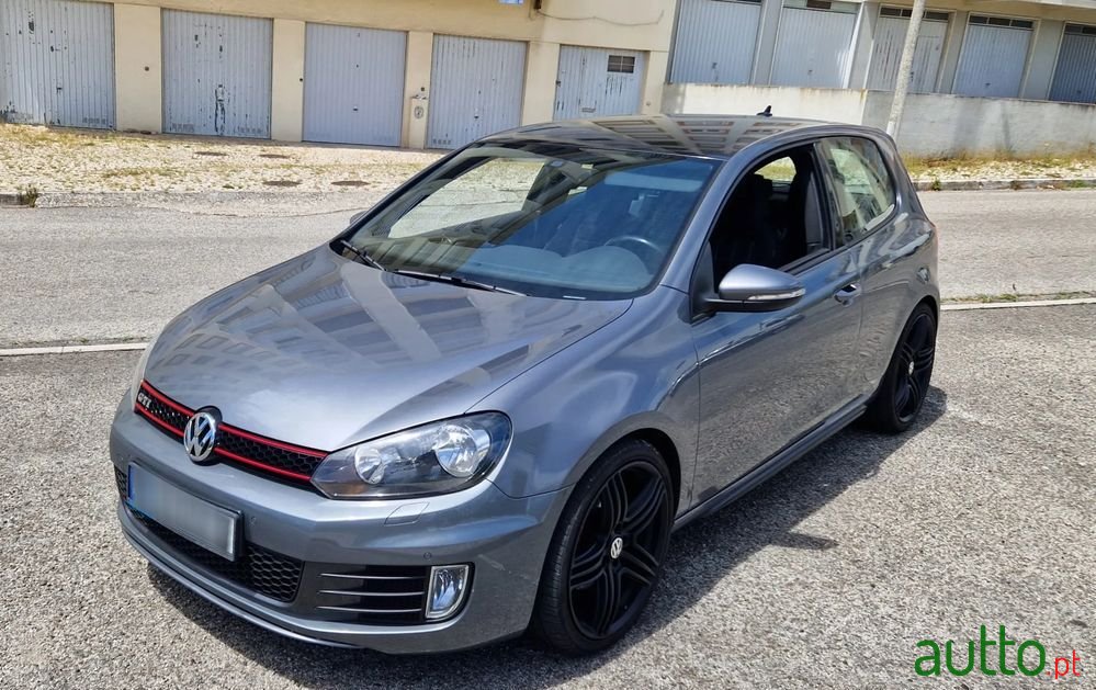 2012' Volkswagen Golf photo #1