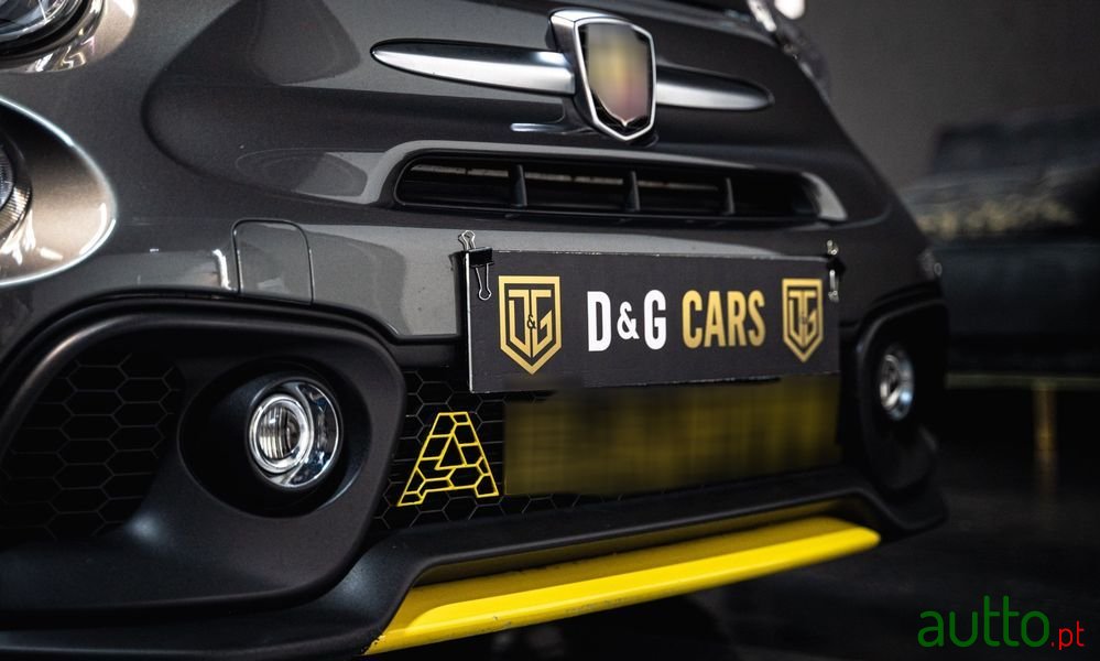 2016' Fiat 595 Abarth photo #3